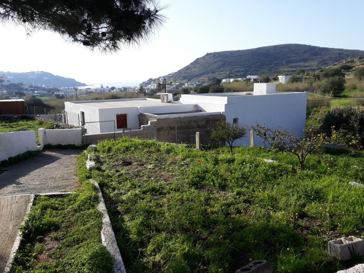Maria Guesthouse Kini Exterior photo